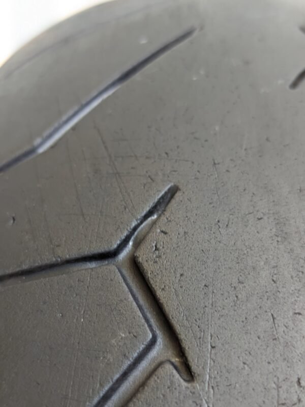 Pirelli Diablo Rosso 2 140/60-17 Usado - Imagem 3