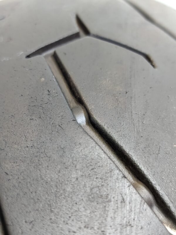 Pirelli Diablo Rosso 2 140/60-17 Usado - Imagem 5