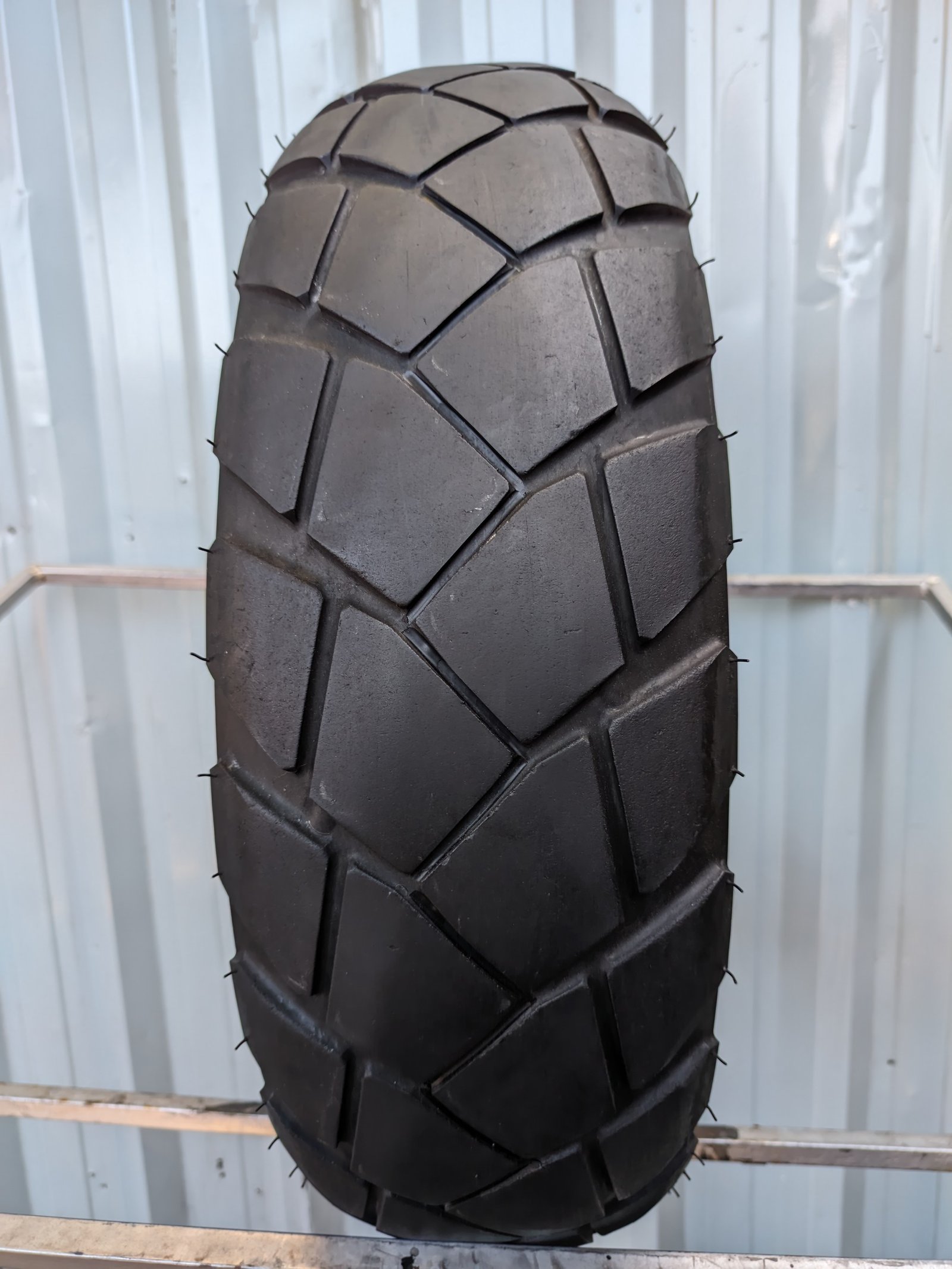 Metzeler Tourance 150/70-17 Usado