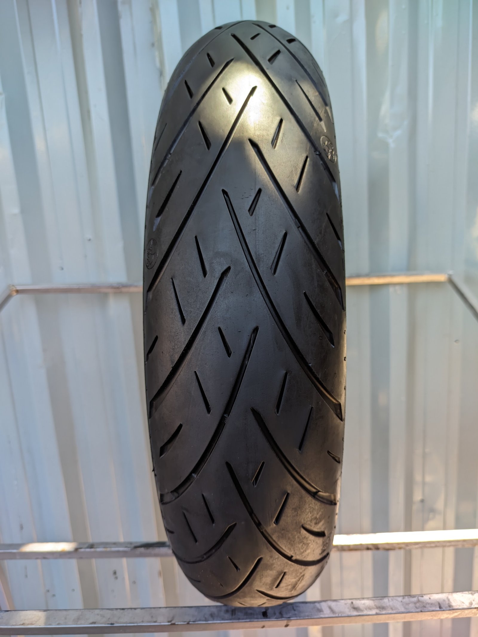 Metzeler Cruisetec 130/70-18 Usado