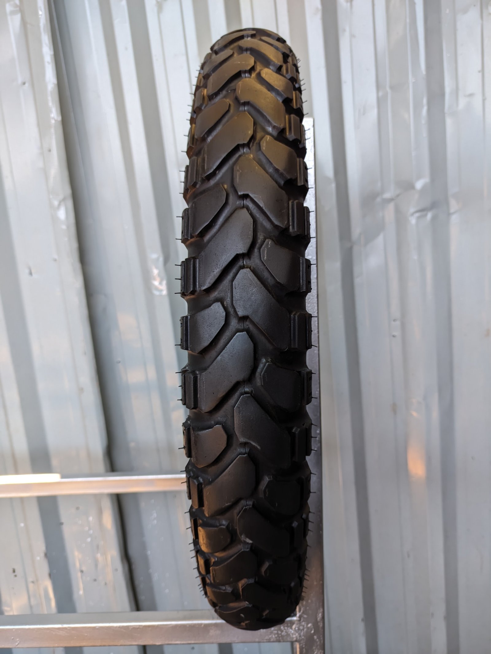 Mitas Enduro Trail E07  90/90-21 Usado