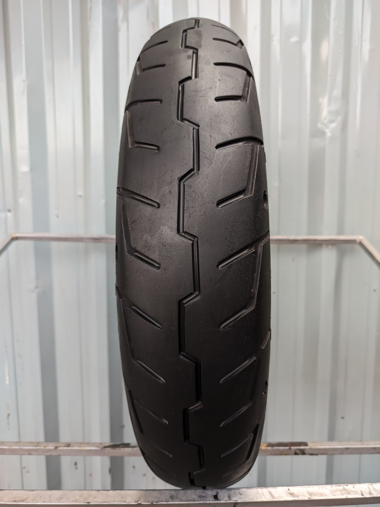 Michelin Scorcher 31 Harley Davidson 130/90-16 Usado