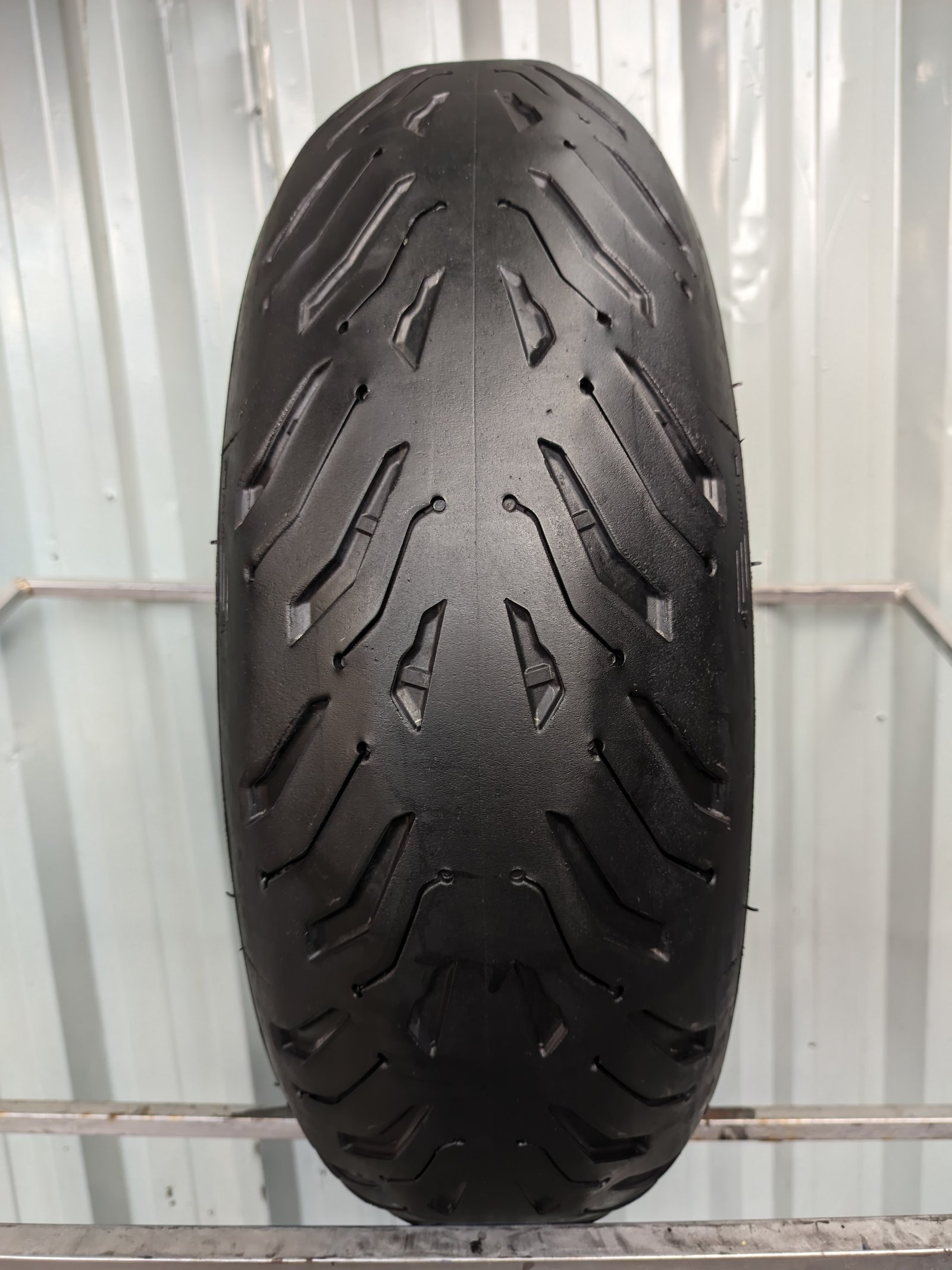 Michelin Road 6 180/55-17 Usado