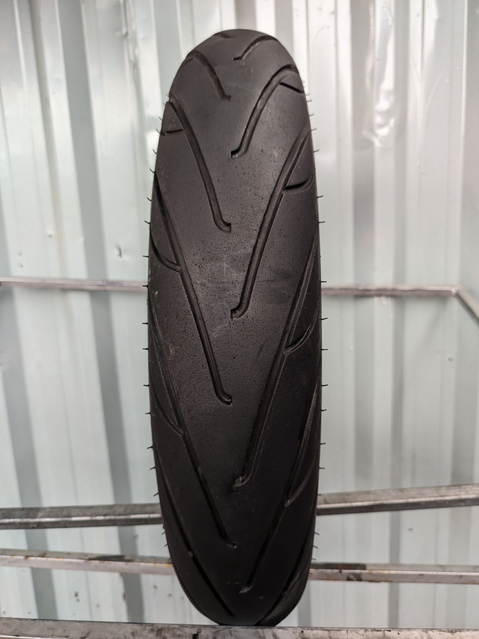 Avon Trail Rider 120/70-17 Usado