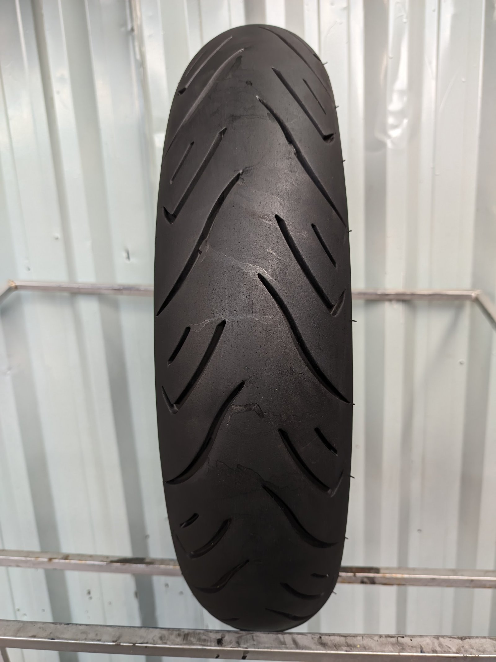 Technic Sport 120/70-17 Usado