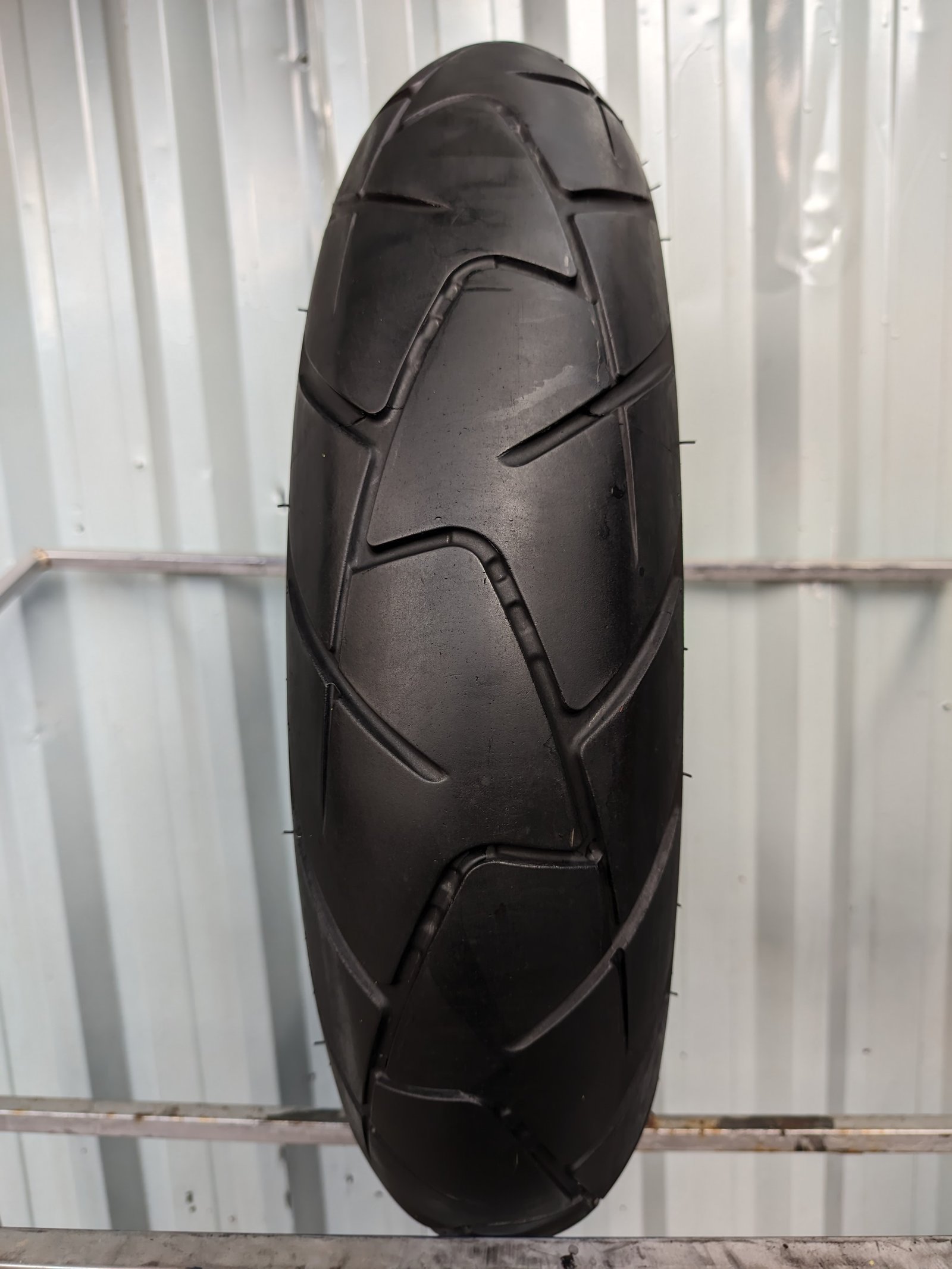 CST Ambro A1S 120/70-17 Usado