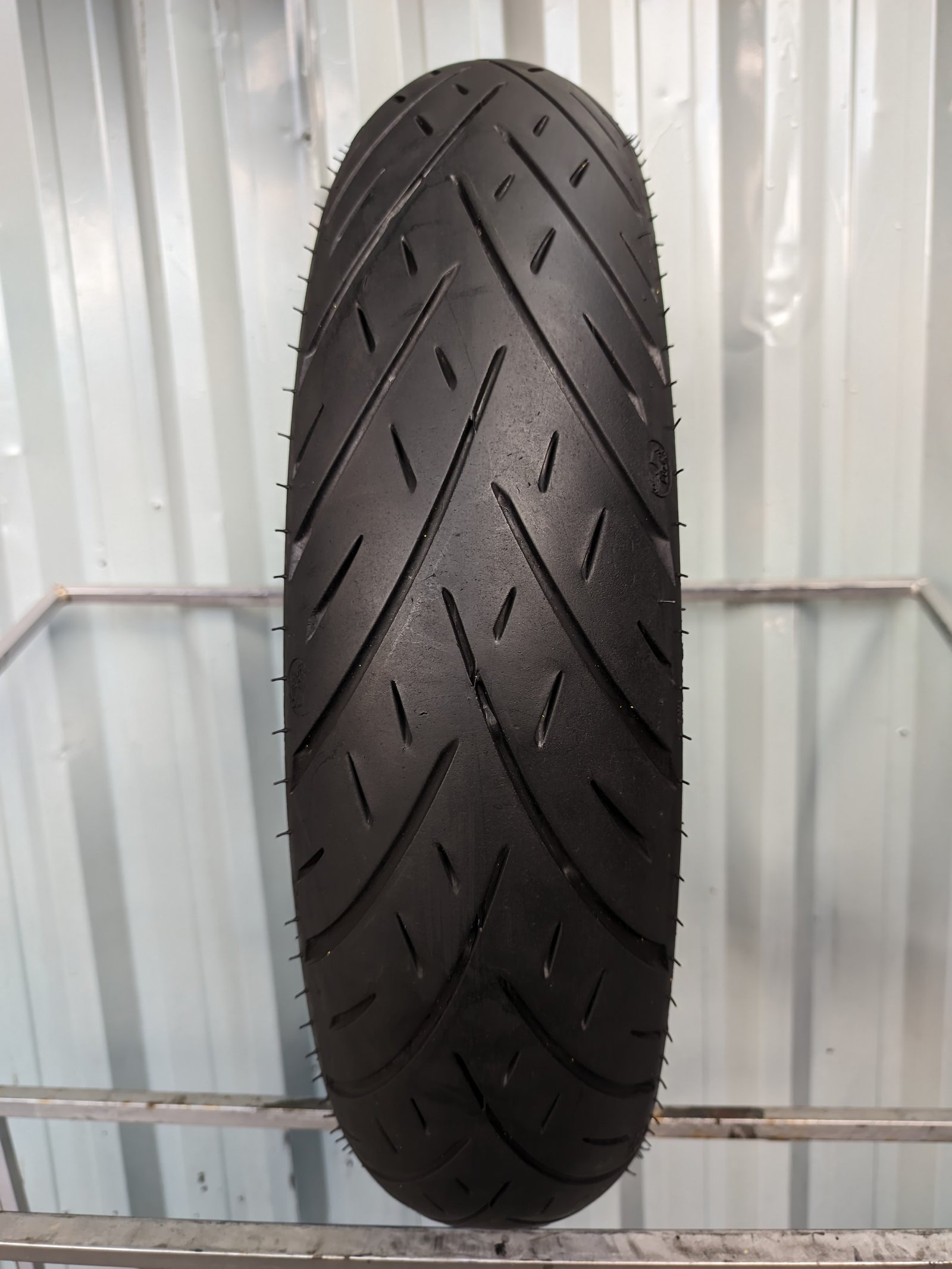 Metzeler Cruisetec 130/60-19 Usado