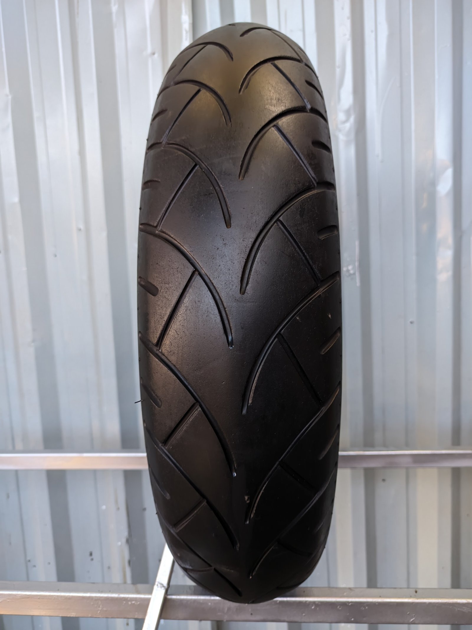 Metzeler ME880 Marathon 150/80-17 Pneu Usado