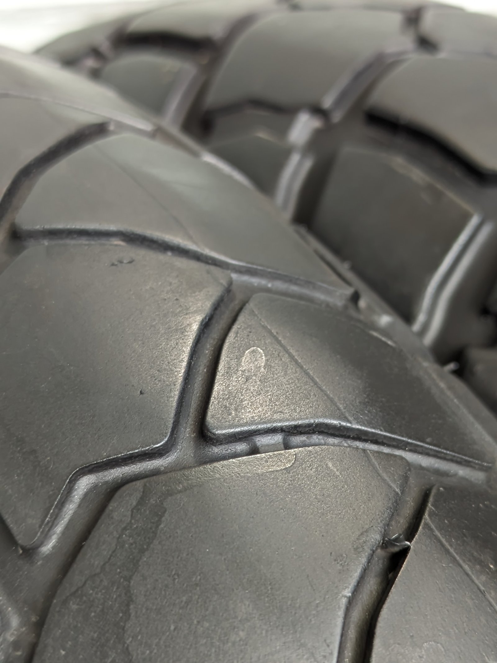 Michelin Anakee Adventure 120/70-19 + 170/60-17 Pneu Usado - Imagem 2