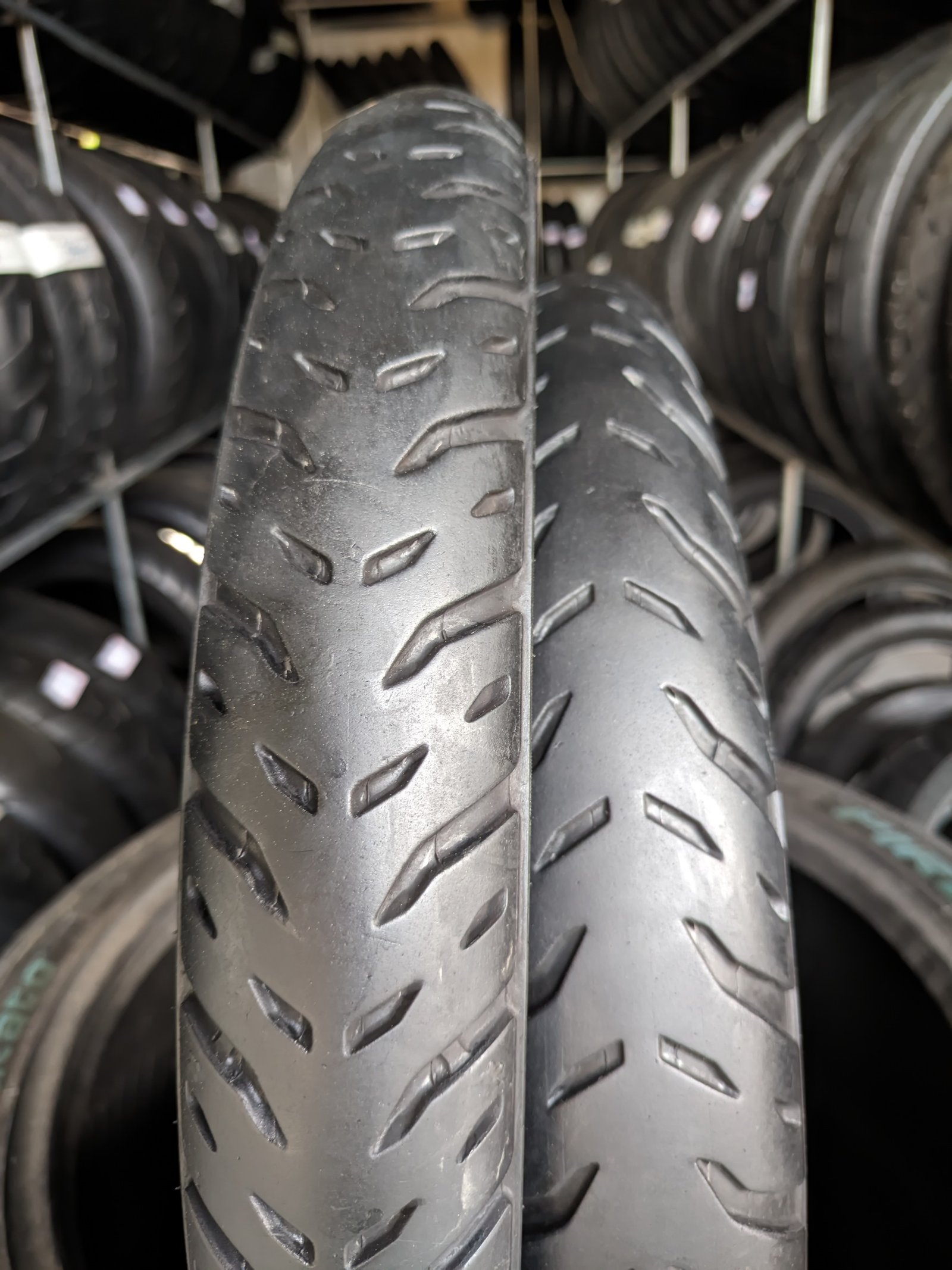 Michelin Pilot Street 2 70/90-17 + 80/100-14 Pneu Usado - Imagem 2