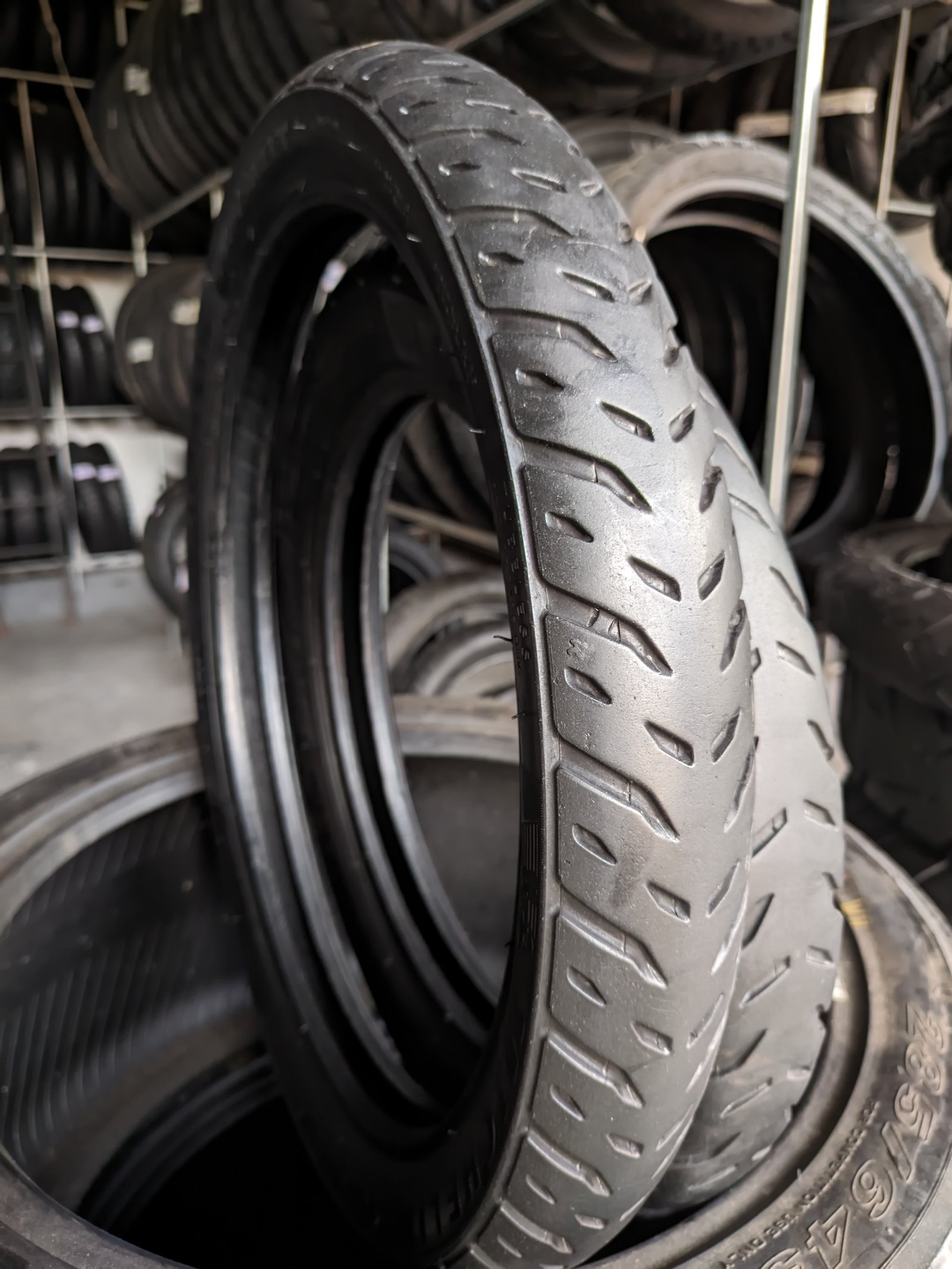 Michelin Pilot Street 2 70/90-17 + 80/100-14 Pneu Usado - Imagem 3